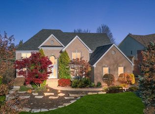6531 Chelsea Brg, West Bloomfield, MI 48322