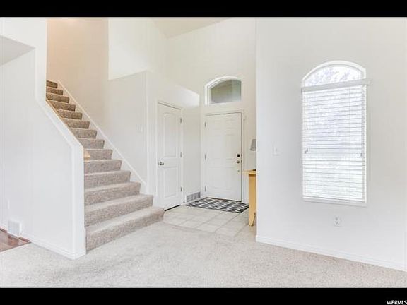 3rd image of 10752 N Shinnecock