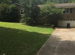 401 Cook Dr, Ellenwood, GA 30294