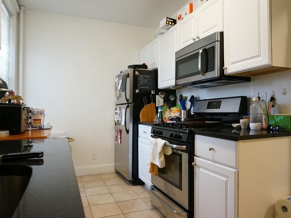 1st image of 1850 Commonwealth Ave APT 21Z