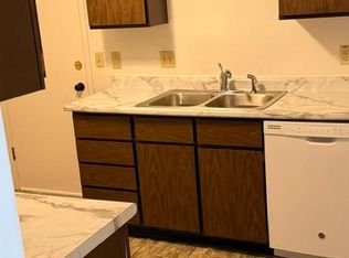 612 W Main St #1-4, Marshalltown, IA 50158
