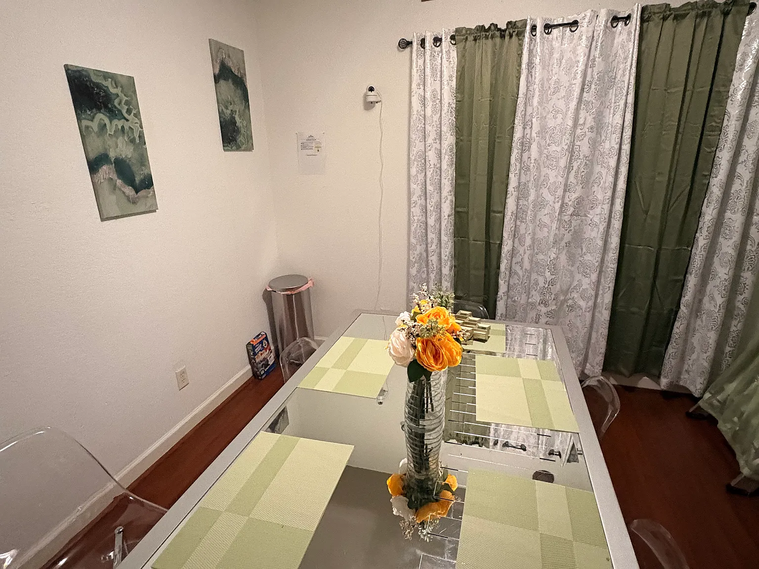3 bed, 1520 sqft, $800 — Photo 3