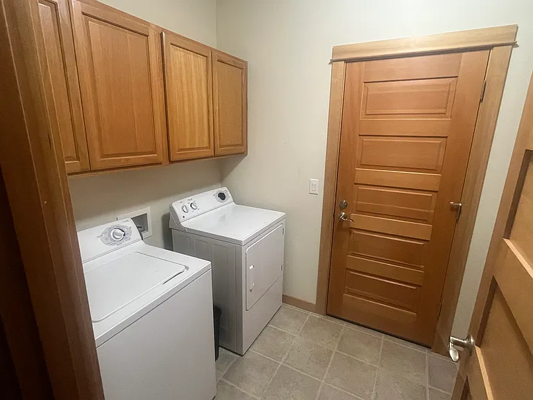 613 N Freemont St — Photo 11