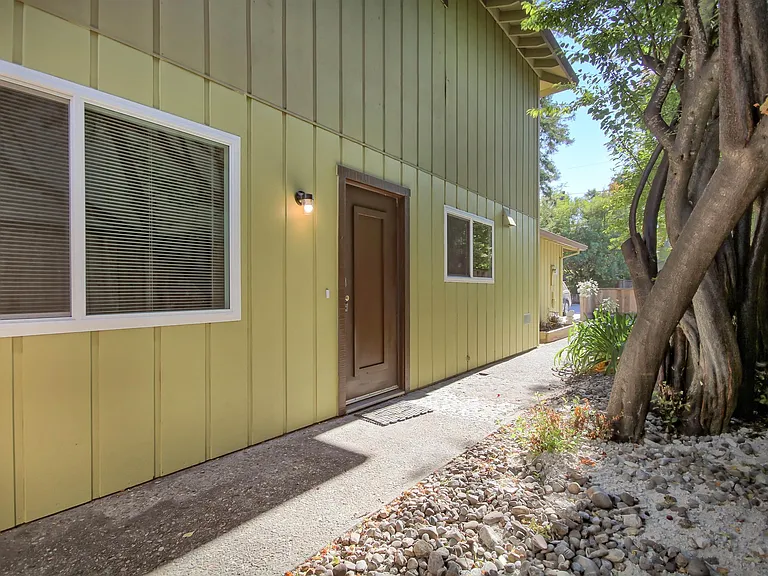127 Walti St — Photo 24