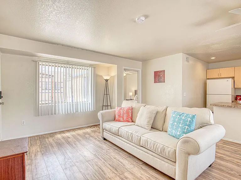1833 E Water St #2 — Photo 2