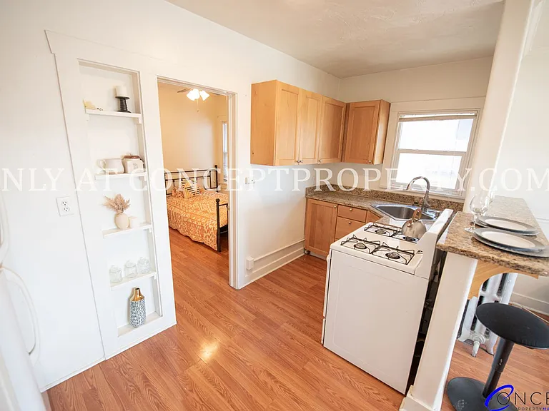 East Cliff — Photo 94