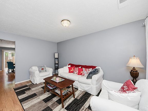 3rd image of 497 McIntosh Dr