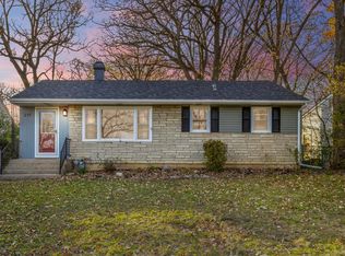 217 Indian Trl, Lake In The Hills, IL 60156