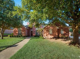 104 Paige Ln, Forney, TX 75126