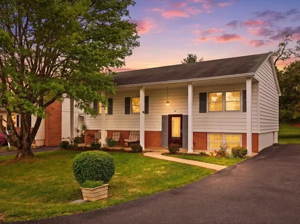 44 Roller Ave, Mount Sidney, VA 24467