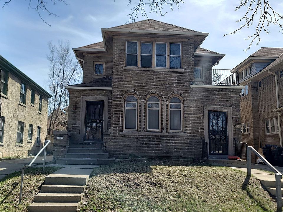 1st image of 1607-1609 W Capitol Dr