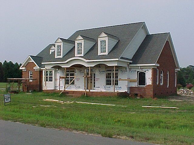 ALL BRICK EXECUTIVE HOME