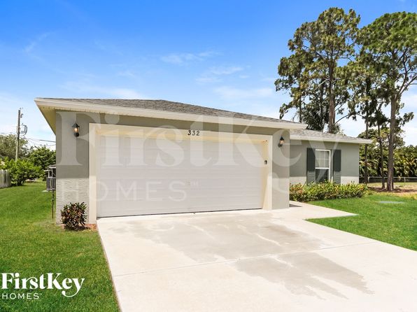 332 NW La Playa St