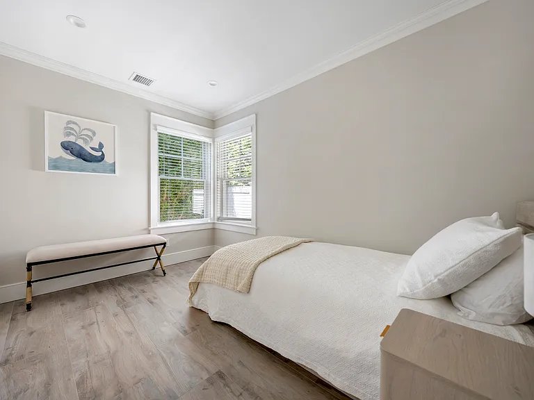 13 Beach Ln — Photo 25