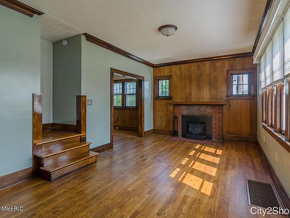 3rd image of 1801 Jefferson Ave SE