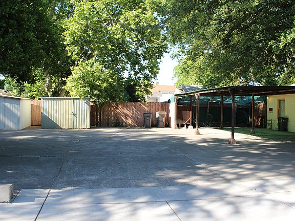4th image of 181 Lincoln Avenue