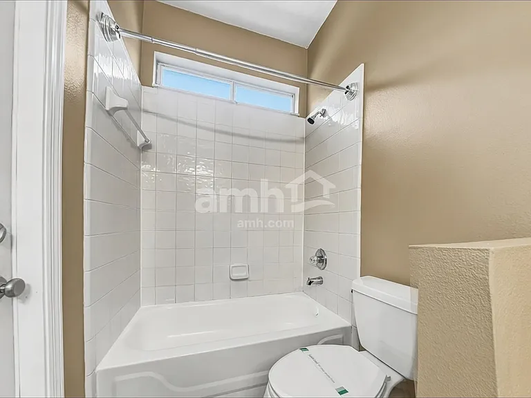 922 Lake Biscayne Way — Photo 12