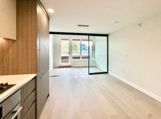 485 E 63rd Ave #303, Vancouver, BC V5X 2K1