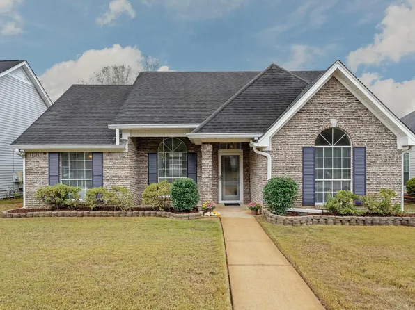 131 Stratford Cir, Pelham, AL 35124