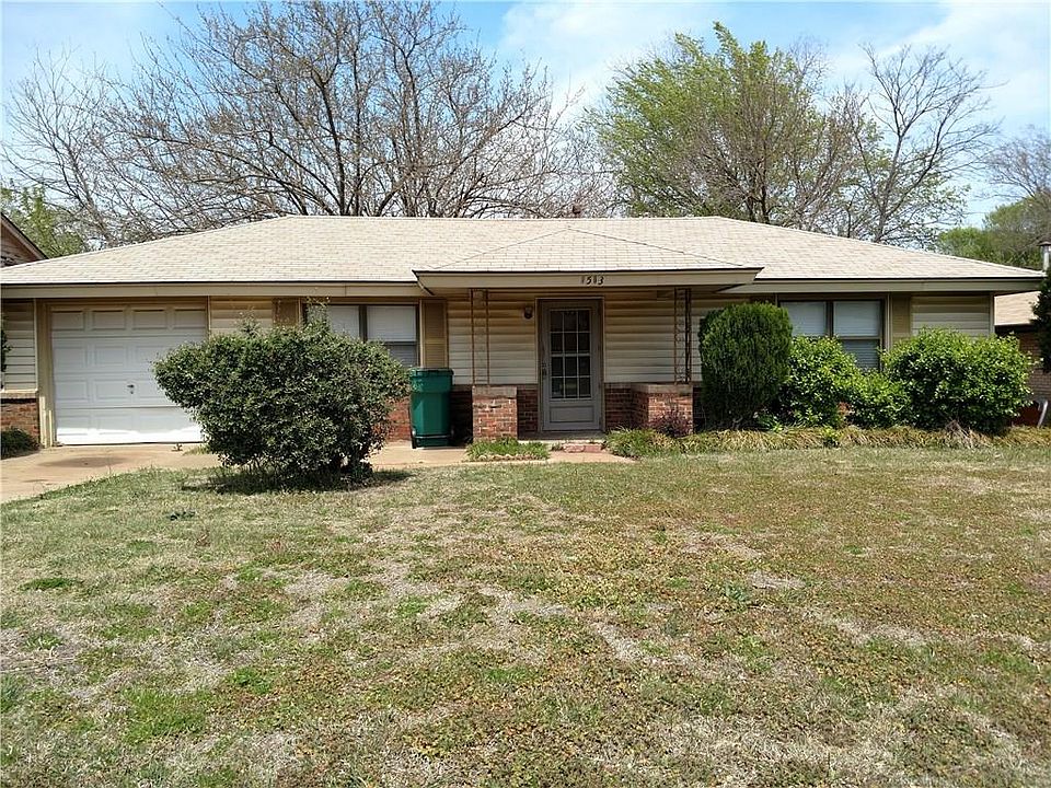 1st image of 1513 NE 45th St