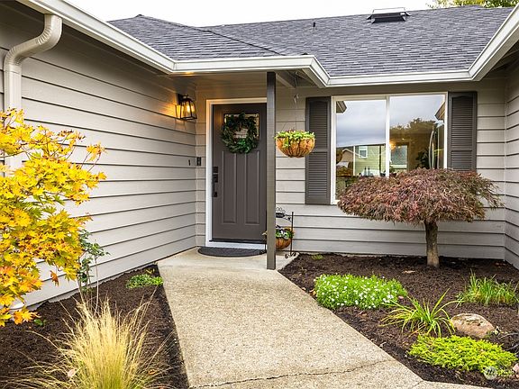 3rd image of 26118 119th Drive SE