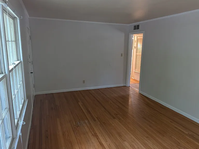 6 Greenbriar Rd — Photo 6