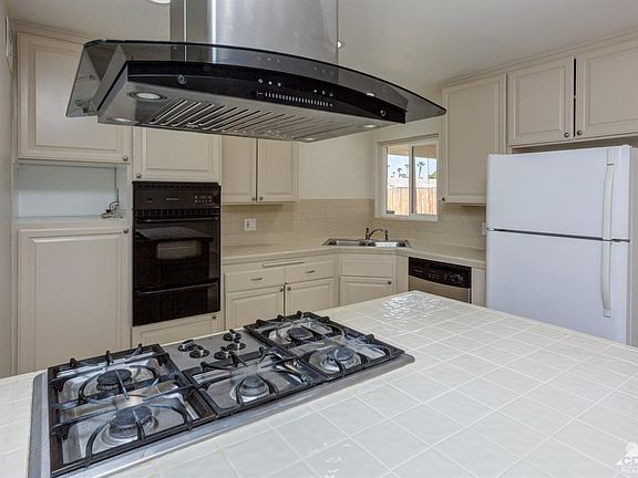3rd image of 69817 Pomegranate Ln
