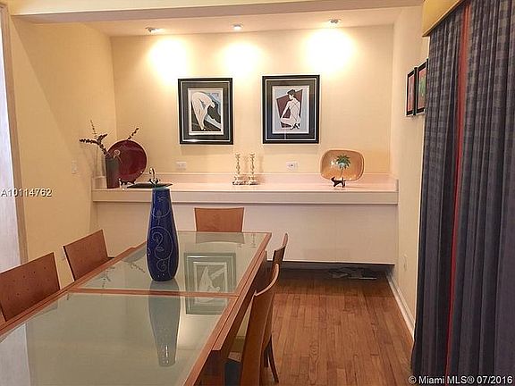 3rd image of 607 Zamora Ave #607