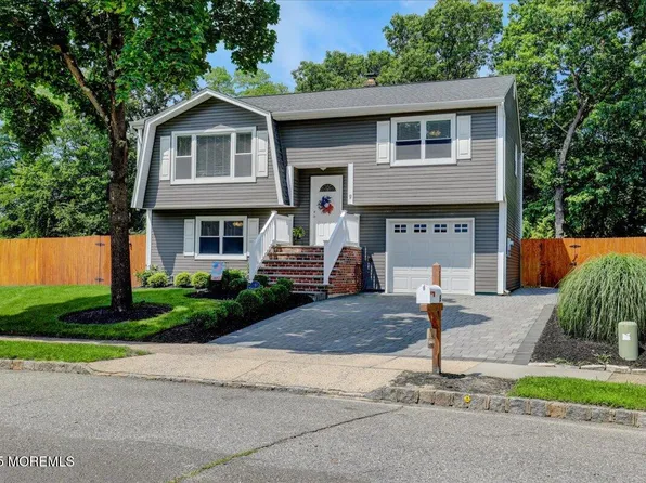 9 Minuteman Road, Hazlet, NJ 07730