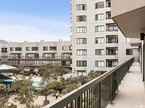 5th image of 601 Van Ness Ave APT 447
