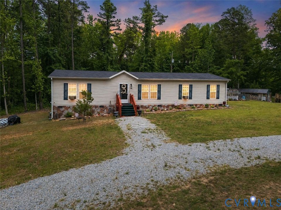 1st image of 1370 Hunters Ln
