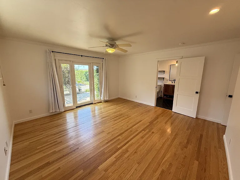 1401 Forest Ave — Photo 22