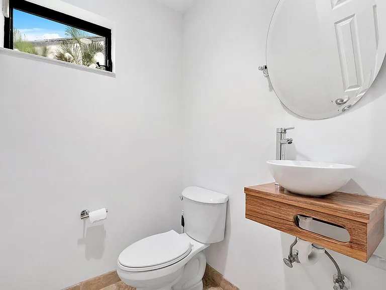 9897 Fairway Cove Ln — Photo 15
