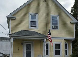 19 Lucas Ave, Newport, RI 02840