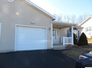 203 Skyview Dr, Greenville, NY 12083