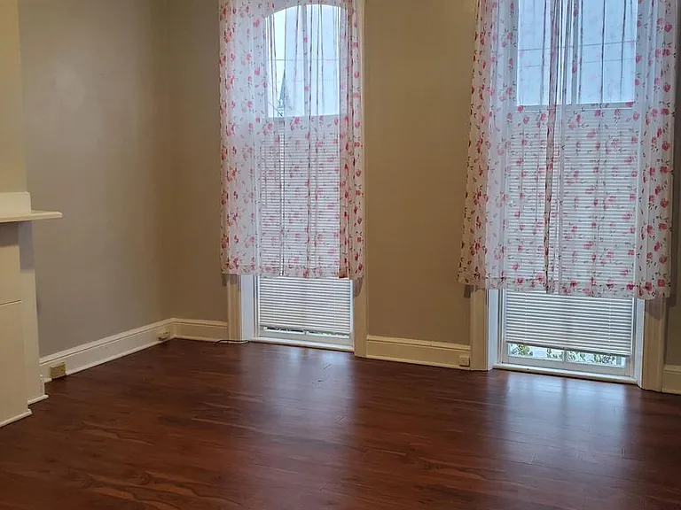 165 Summit Ave — Photo 32