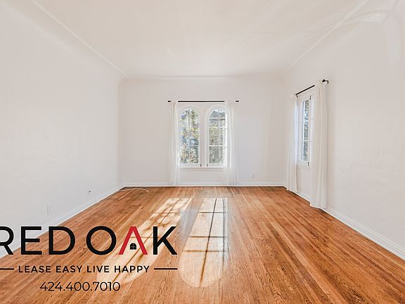 3rd image of 180 S Sycamore Ave #201
