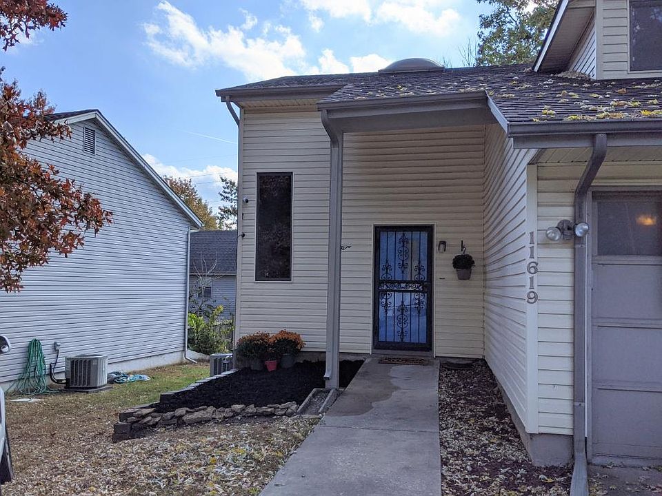 1st image of 11619 E 59th St