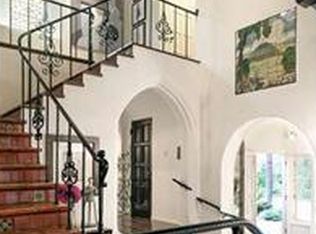 2562 Outpost Dr, Los Angeles, CA 90068