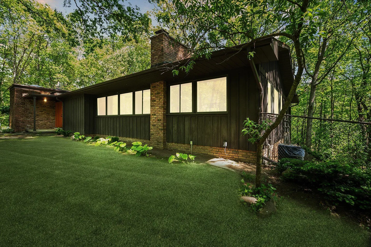 3040 E Schafer Rd photo 1