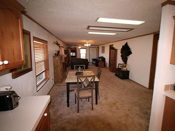 5th image of 223 Fishing Ln