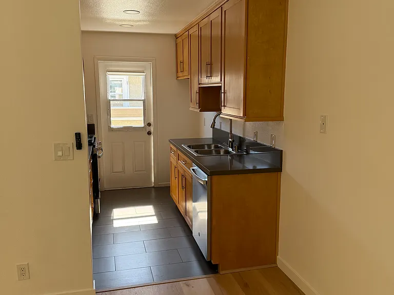 10746 Blix St #203 — Photo 5