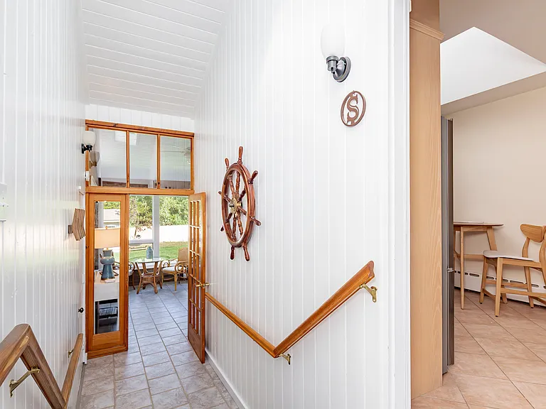 275 Maier Pl — Photo 16