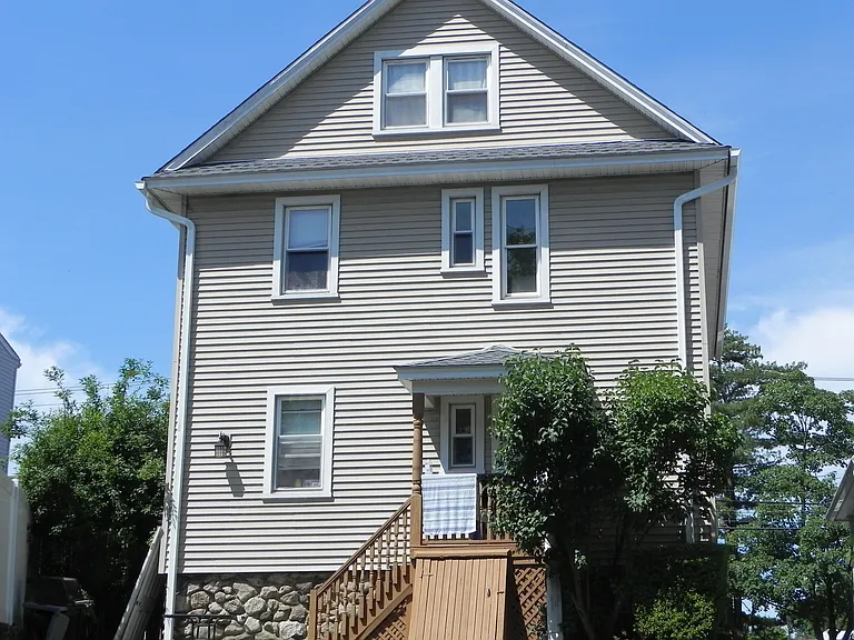 67 Fairfield Ave #2 — Photo 2