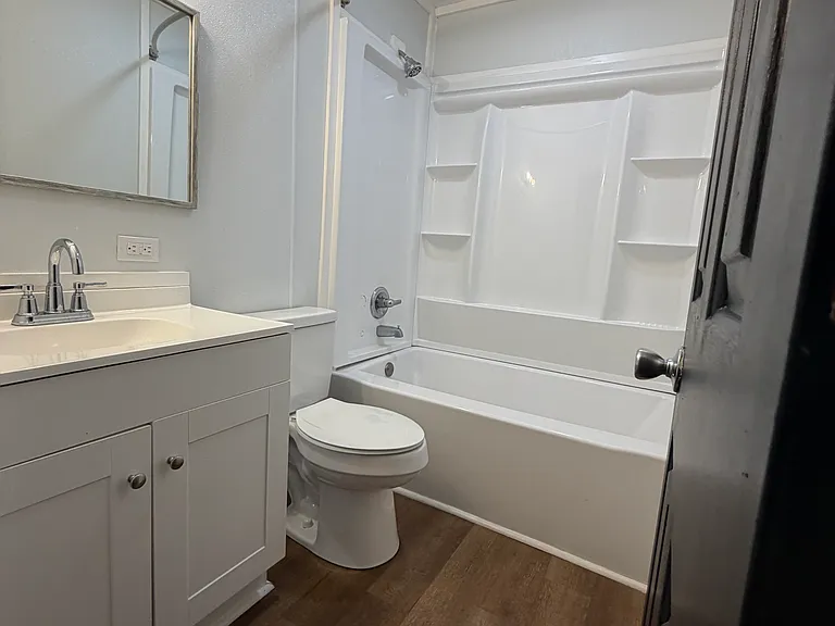 1113 Park Ln — Photo 7