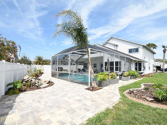 4th image of 1 Bedford Dr