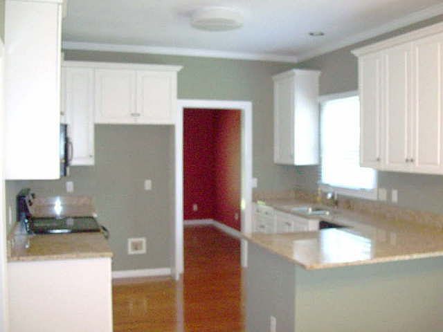 2nd image of 1070 Sugartree Point