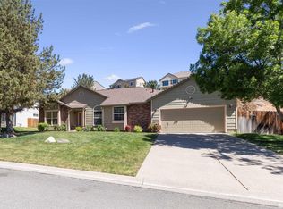 575 Cliff View Dr, Reno, NV 89523