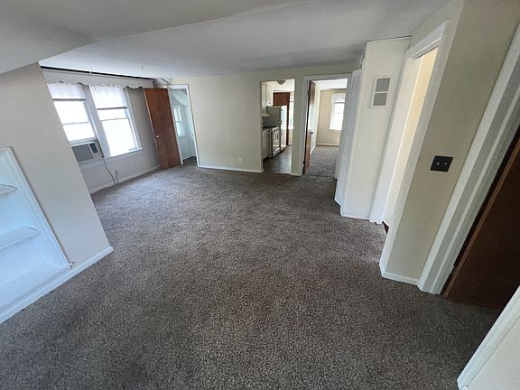3rd image of 2309 N Delaware St Floor 2