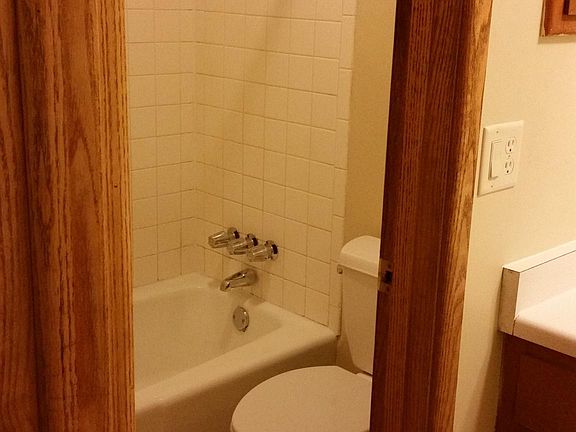 3rd image of 422 Estberg Ave APT 210